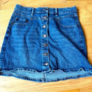 Calvin Klein button down denim jean skirt